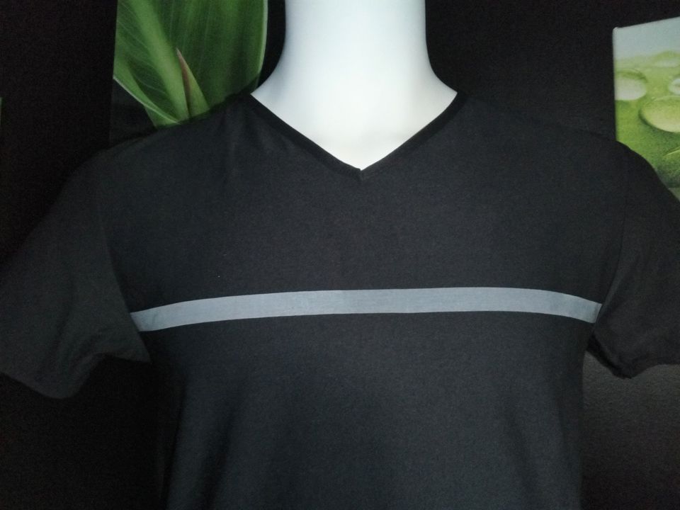 Sportliches CECIL Shirt, schwarz, grauer Streifen Größe 48, S (M) in Isenbüttel