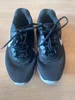 Nike Schuhe Mesh/Airsohle Gr. 38 Sachsen - Chemnitz Vorschau