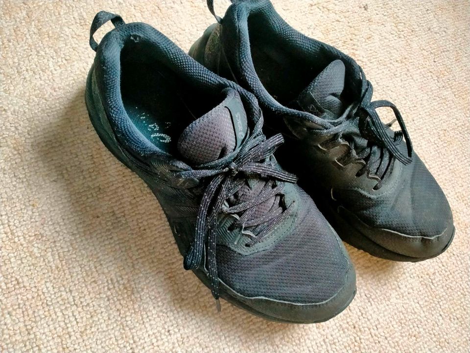 Asics Gel Venture 9 wp trail Laufschuhe schwarz in Berlin