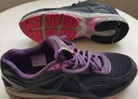 Bequeme Laufschuhe Gr.40 dunkel Lila Halbschuhe Schnurschuhe NEU Berlin - Reinickendorf Vorschau