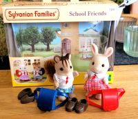 Sylvanian Silvanian Families Schulfreunde 5170 Eichhörnchen Hase Nordrhein-Westfalen - Jüchen Vorschau