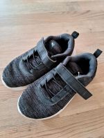 Puma Sneaker Gr 31,5 schwarz Schuhe mit Klett Hessen - Leun Vorschau