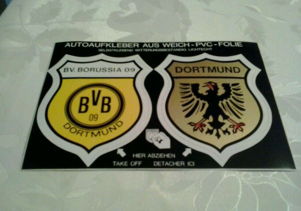 Postkarte mit 2 Autoaufkleber Borussia Dortmund und Stadtwappen in