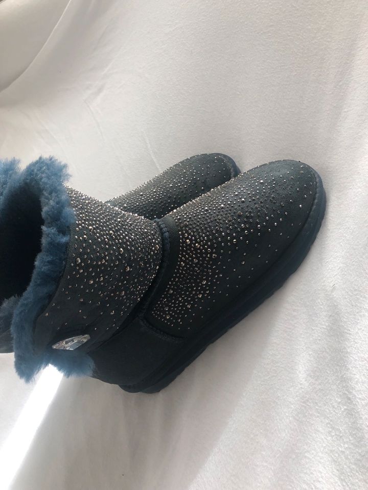 Ugg Boots, blau mit Strass, Gr 39 in Frankfurt am Main