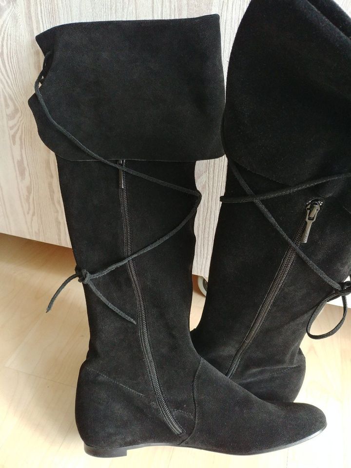 Zara Damen Stiefel Schuhe Wildleder Schnür Umschlag 41 NEU in Ginsheim-Gustavsburg