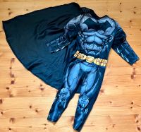 Batman Kostüm + Umhang/ Cape Kinder Gr. 104 H&M Sachsen-Anhalt - Halle Vorschau