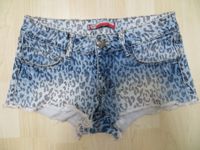 Jeansshorts Hotpants im Leoparden Look Hippie Punk - XS 34 Berlin - Neukölln Vorschau