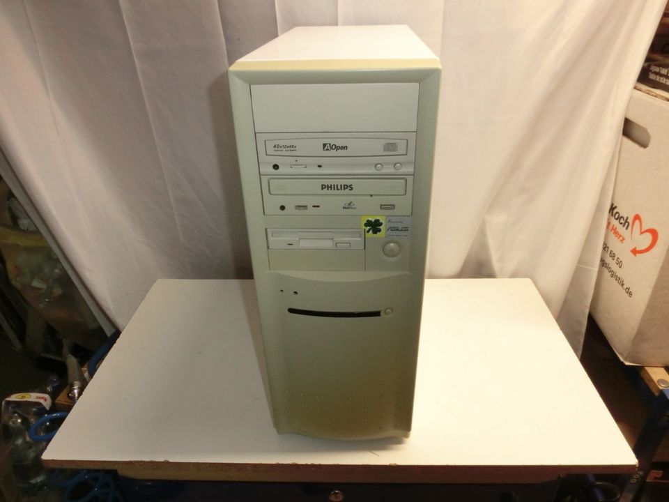 Retro PC Tower Asus P5LD2-SE Intel Core 2, 1.86GHz, HDD 200GB, .. in Bad Oeynhausen
