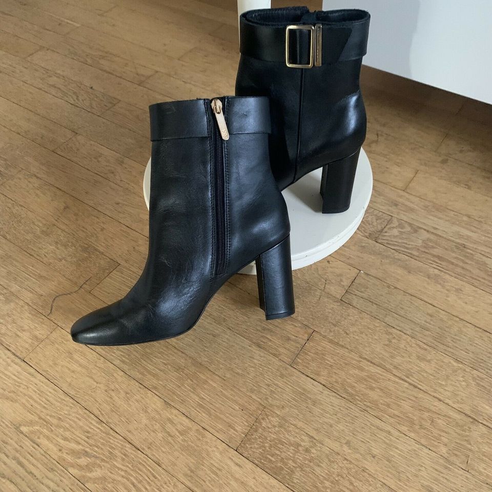 Neu Stiefelette von Tommy Hilfiger in Saarbrücken