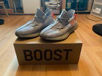 Yeezy Boost 350 V2 - Tail Light Berlin - Treptow Vorschau