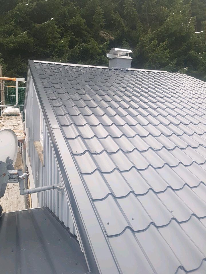 Garagen Dach und Terrassen Dach mit Blech eindecken in Dunningen