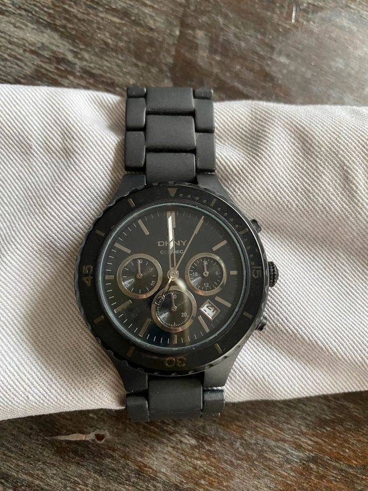 DKNY Chrono Schwarz Matt Keramik in Reichenbach an der Fils