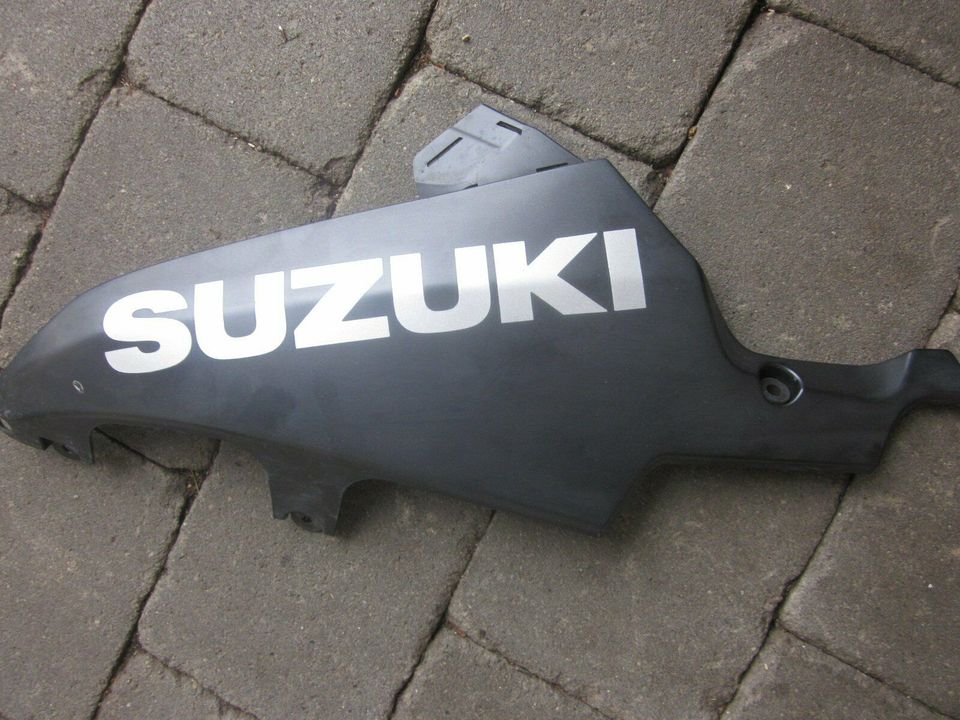 SUZUKI GSX-R 600 K8 Verkleidung links unten 2008 in Illertissen