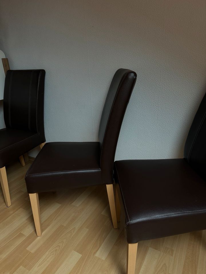 4 Stühle Esszimmerstühle in Untersiemau