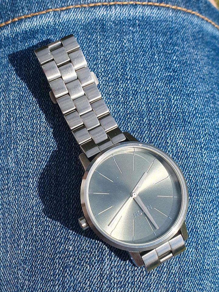Damenuhr Nixon Kensington silber farben Armbanduhr in Emsdetten