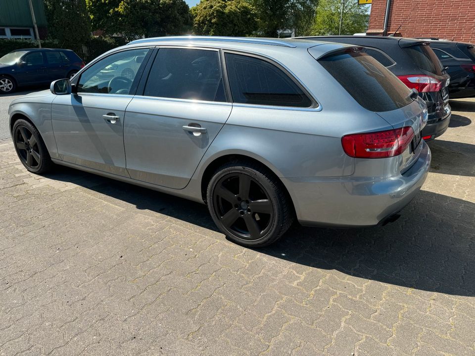 Audi A4 *Automatik *Tüv *Service *AHK *Wir Kaufen Autos in Itzehoe