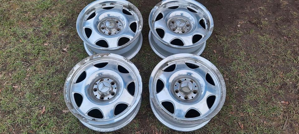 Alufelgen Orig. Mercedes CLK W208 W210 7x16 ET37 A2084010002 in Pronstorf