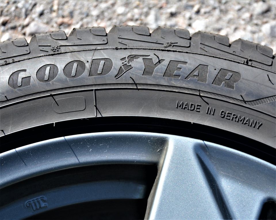 225-50-R17H2 GOODYEAR WINTER M+S VOLVO FELGE 7Jx17H2 ET40,5 LK108 in Hessisch Oldendorf