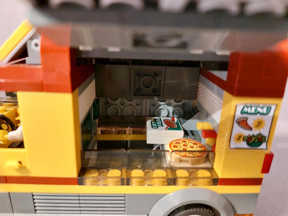 Lego City Pizza-Truck (60150) in Paderborn