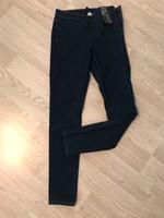 Super Skinny Regular Waist Ankle 34 H&M Neu Jeans Dunkelblau Hessen - Mörfelden-Walldorf Vorschau