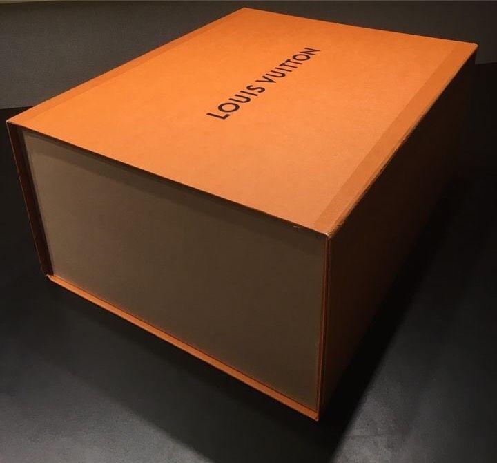 Original Louis Vuitton Box/Schachtel/Karton Magnetverschluss in München