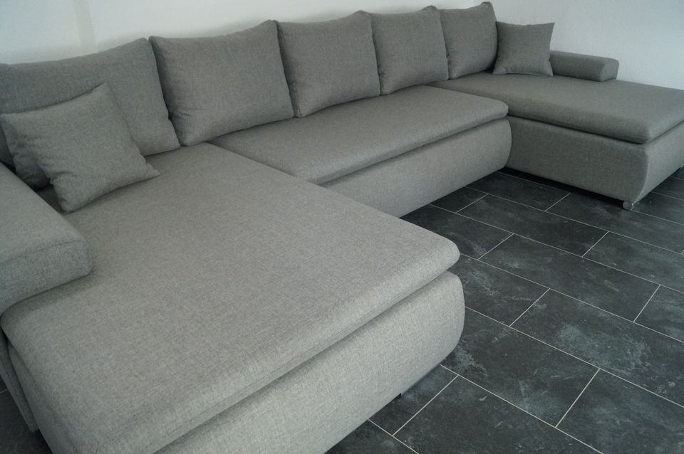 Polstermöbel Lagerverkauf Sofa Couch wohnlandschaft Bettsofa NEU in Elkenroth