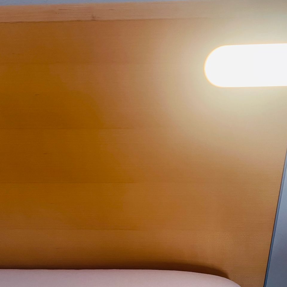 Hochwertiges Hülsta Doppelbett mit Licht, Eichenholz in Bremerhaven