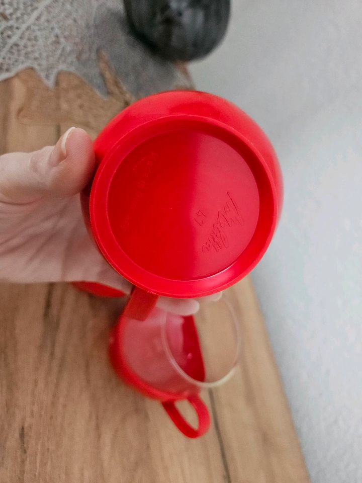 3 Teegläser im Halter von Melitta Glas Kunststoff rot 70er Jahre in Grafenwöhr