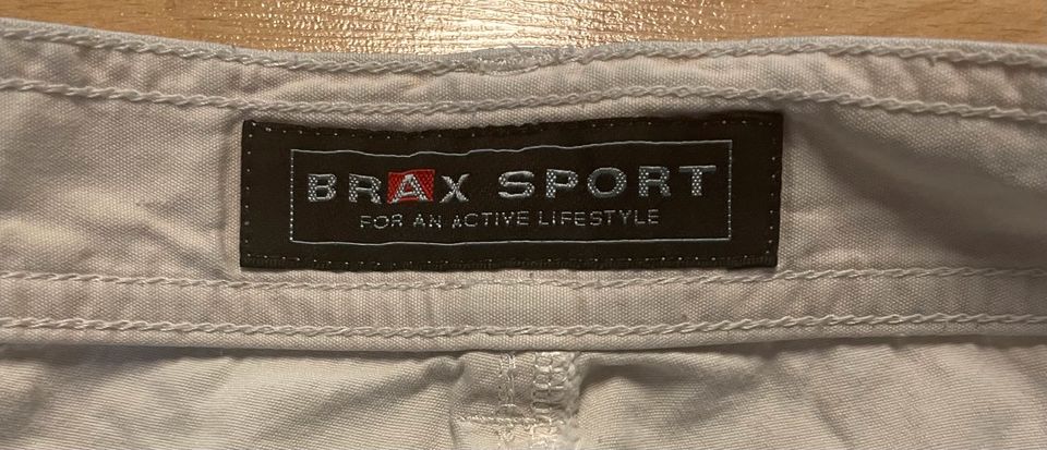 BRAX Sport Sommer Jeans, Herren, Gr. 34/32 in Rosenheim