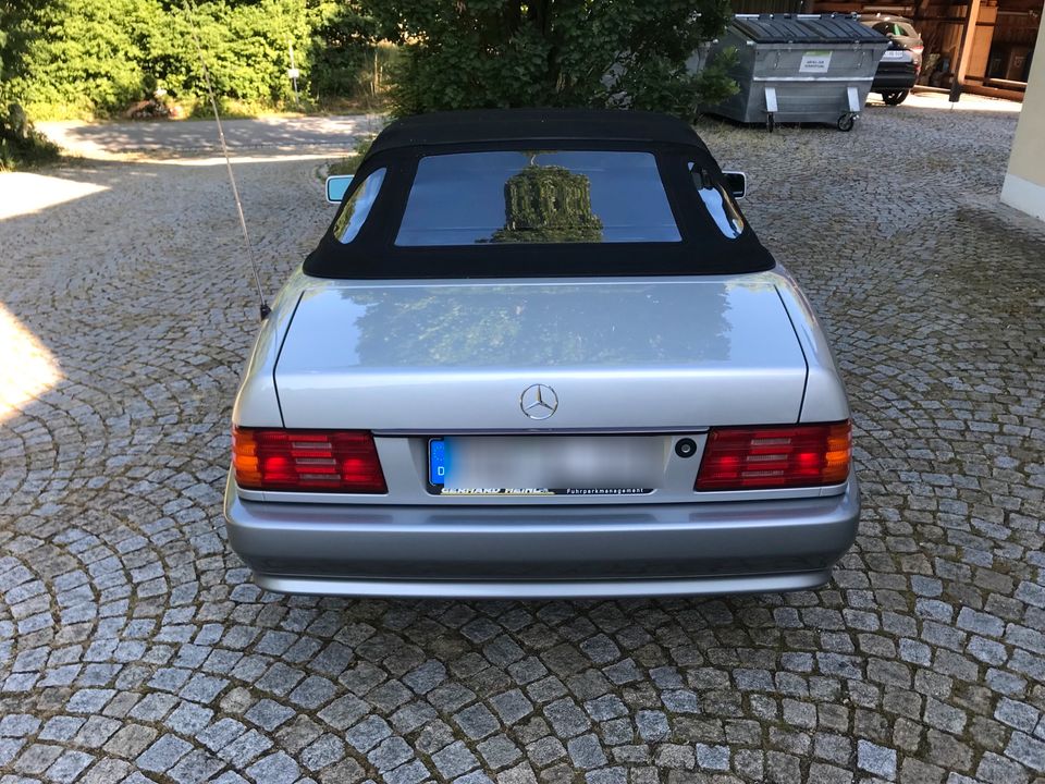 Mercedes SL -Modell 129, BJ 1993, Oldtimer in Bayerbach