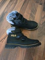 Schwarze Fila Boots mit Fellimitat in Größe 38 Feldmoching-Hasenbergl - Feldmoching Vorschau