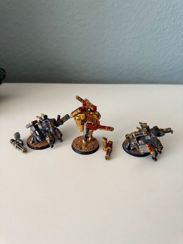 Warhammer 40k - Tau Hammerhead und 3x Krisis Kampfanzüge in Duisburg