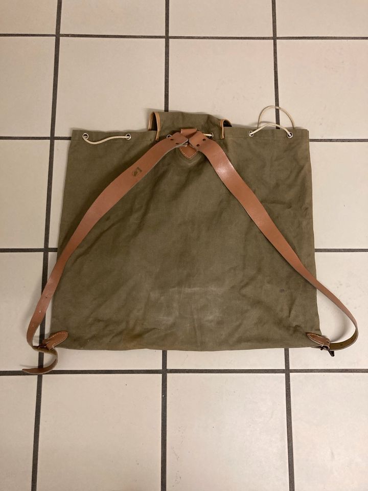 Deuter Rucksack Retro / Bushcraft / Outdoor in Hof (Saale)