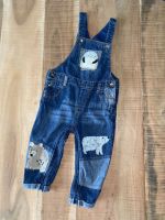 Next coole Latzhose Eisbär Pinguin Jeans in 86 Brandenburg - Seeblick Vorschau