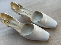 Pumps Hochzeitsschuhe weiß beige Bayern - Allershausen Vorschau