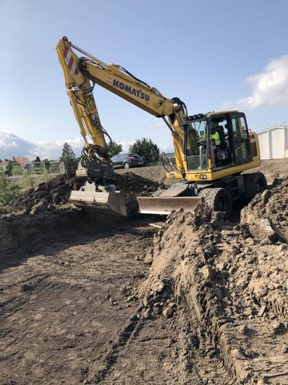 Biete Tiefbau Baggerarbeiten Erdarbeiten für Gartenbau in Schlotheim