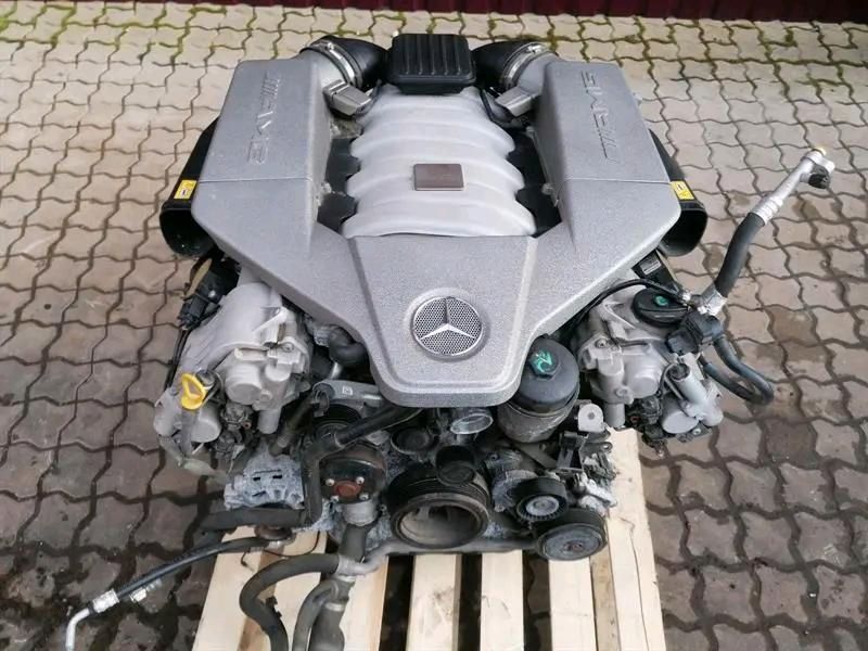 MERCEDES 156.984 S63 AMG CL63 6.2 W216 W221 KOMPLETT Engine in Görlitz