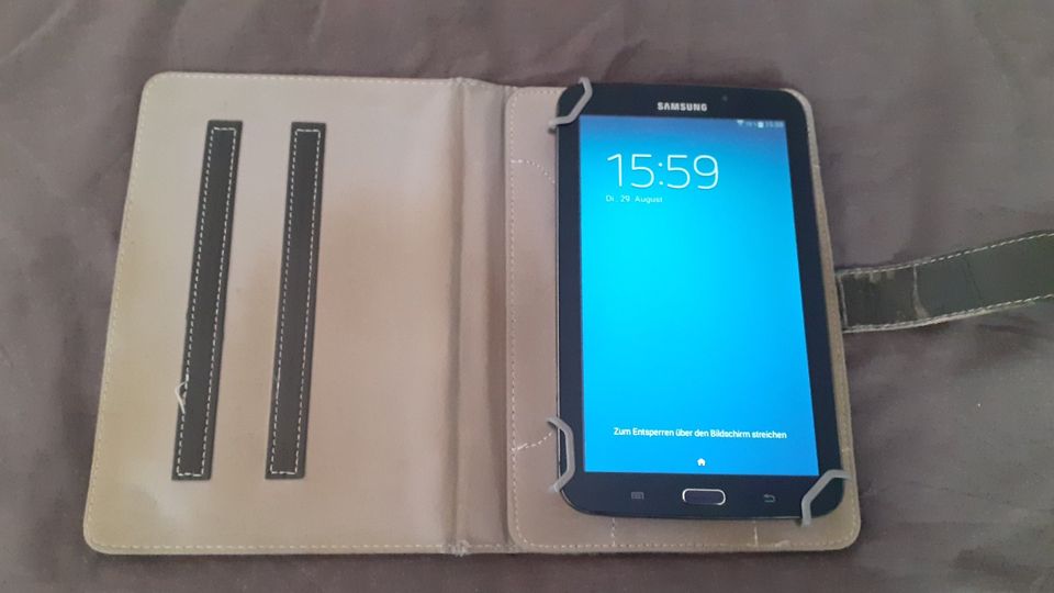 Samsung Tablet SM-T210 8GB in Herne