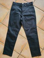 NEUE tiefschwarze Jeans H&M 30/32 Nordrhein-Westfalen - Paderborn Vorschau