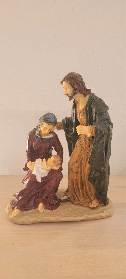 Krippe Josef Maria mit Jesuskind Figur in Augsburg