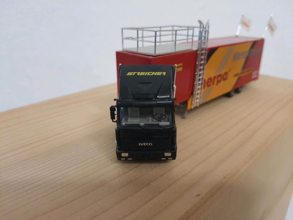 Herpa IVECO Motorsport LKW Modellauto in Ebeleben