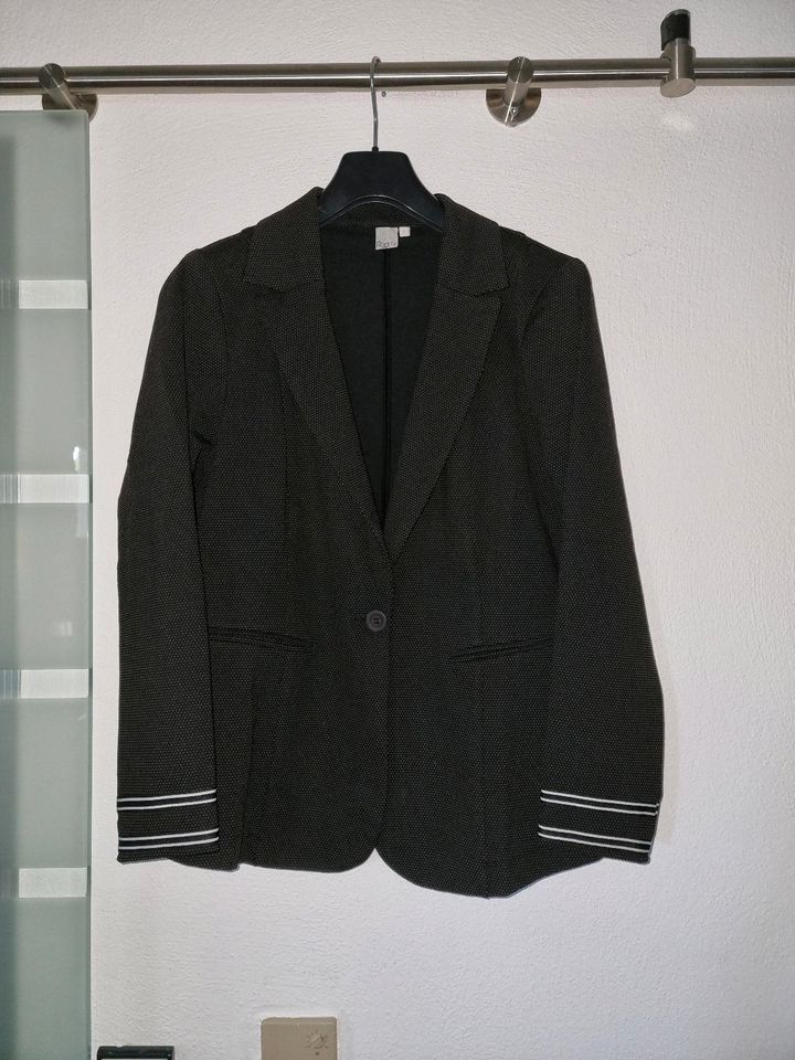 Blazer braun mit weißen Punkten Größe L Liberty Stretch in Ingolstadt