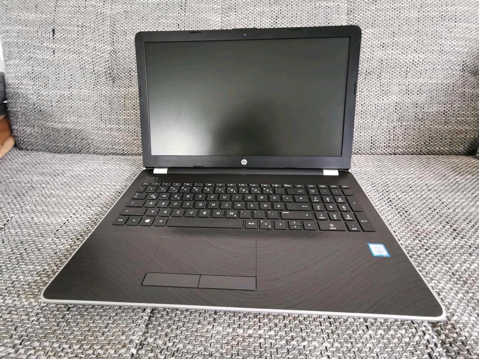 HP Laptop Notebook 15-BS139NG - Windows 11 in Hameln