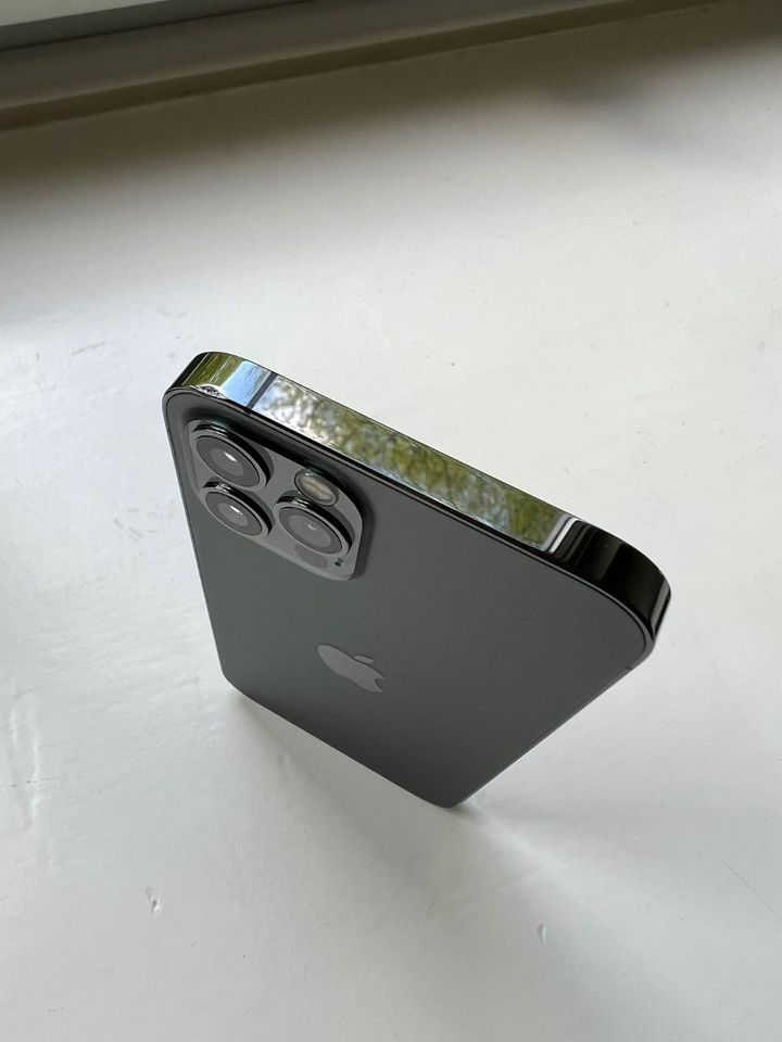 Iphone 12 Pro | 256 GB | Graphit / Anthrazit / Grau in Hamburg