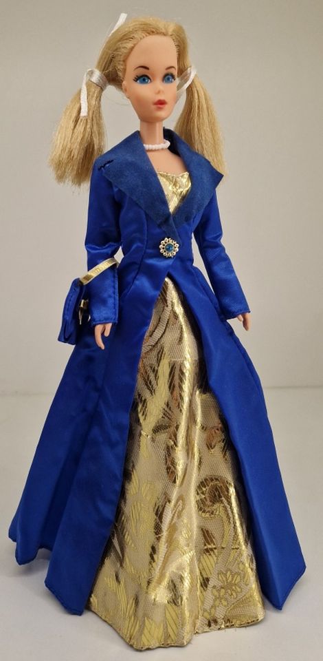 Original 1975 Funtime Barbie - Vitrinenpuppe in Dorsten
