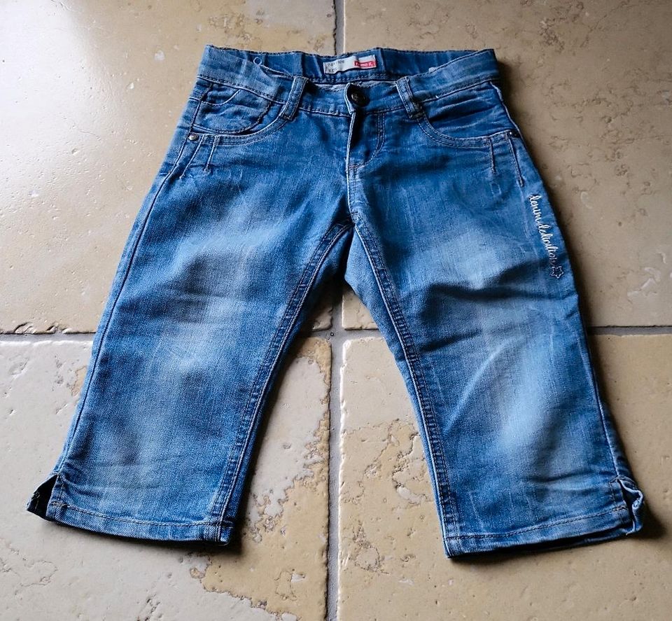 Jeans 3/4 Gr. 128 2 Stück in Nußdorf am Inn