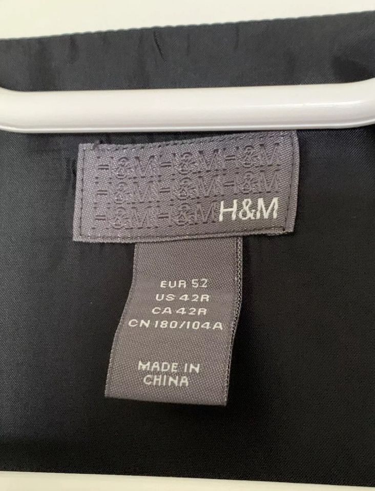 H&M karierte Weste Gr:52 Gebraucht in Albstadt