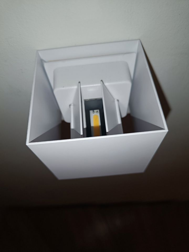 "Schnäppchen" 4Stück Cube LED Wandleuchte Außen/Innen Up Down in Fürstenfeldbruck