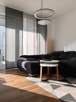 Anthrazitfarbene Couch, Schlaffunktion und elektrischer Antrieb Rheinland-Pfalz - Ruppach-Goldhausen Vorschau