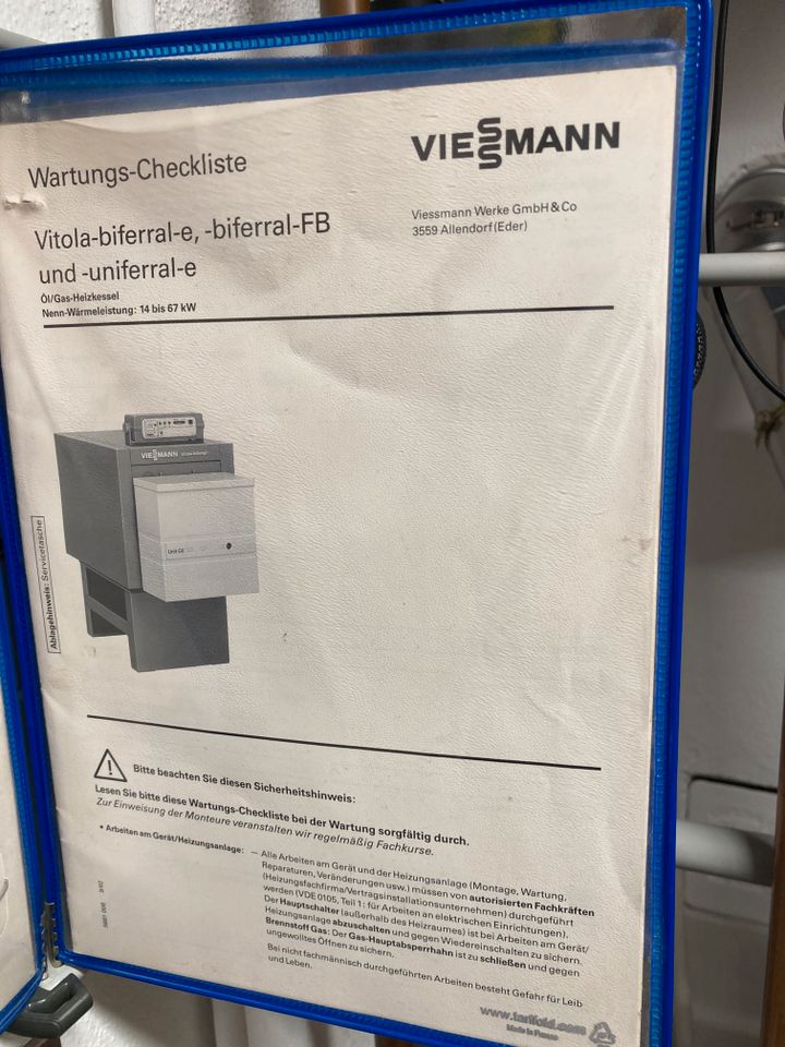 Viessmann Vitola-uniferral Ölheizung mit Warmwasserspeicher in Fell